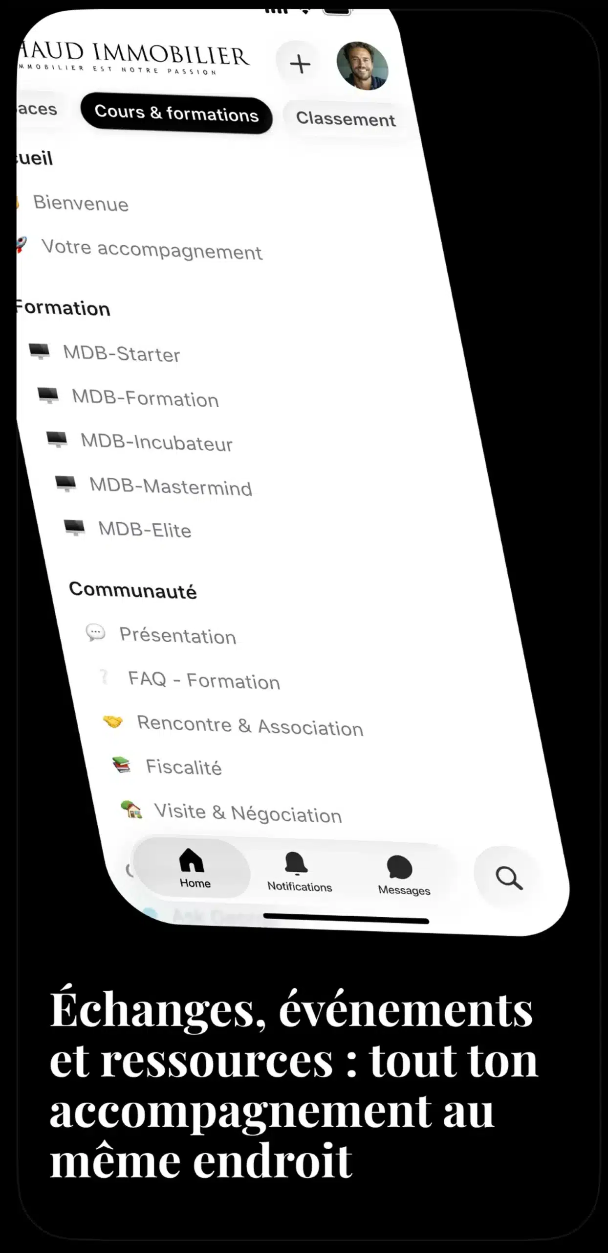 Menu de l'application listant les formations MDB-Starter à MDB-Elite et les espaces communauté